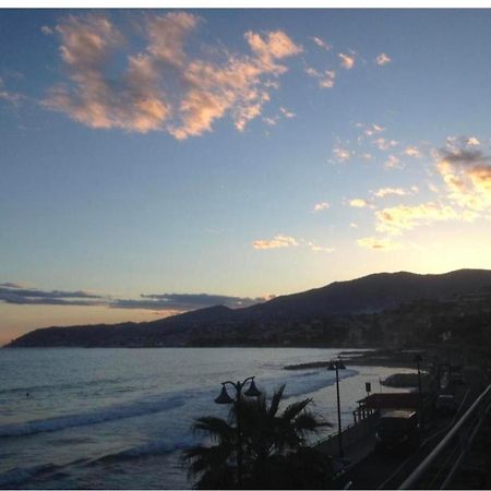 Marine Sea View Apartment Sanremo Luaran gambar